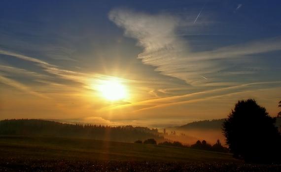 Oktober 2014: Sonnenaufgang in den Eifelfeldern